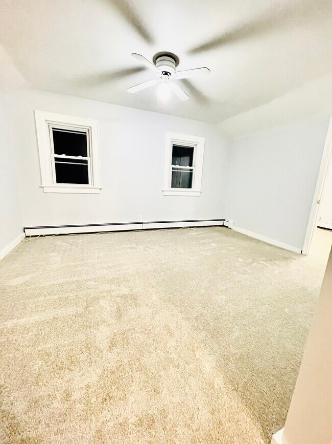 Building Photo - 172 Highland Ave