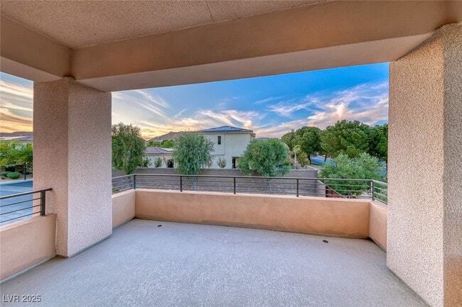 Building Photo - 72 Bella Lago Ave