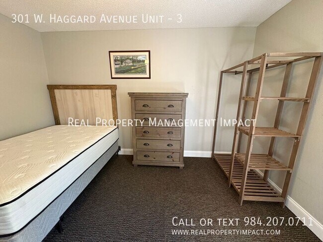 Building Photo - 301 W Haggard Ave