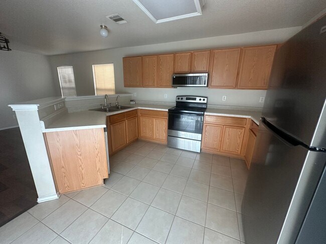 Building Photo - 7730 Copper Cave