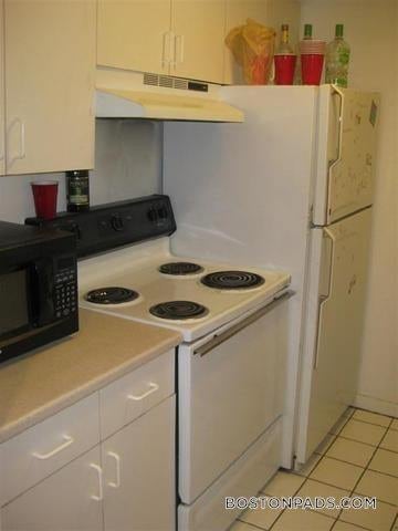 Building Photo - 776 Columbus Ave