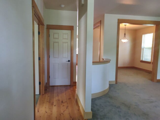 Building Photo - Charming 3x2.5 Modern Craftsman Home in NW Crossing with Private Backyard Oasis and Bonus Room Up...