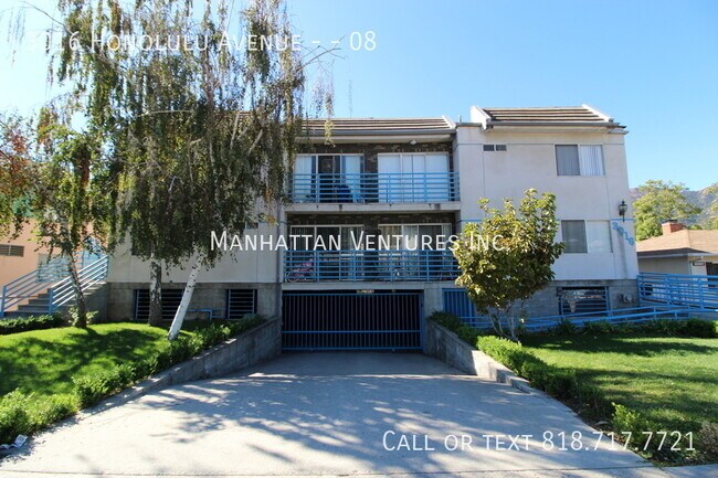 Building Photo - 3016 Honolulu Ave