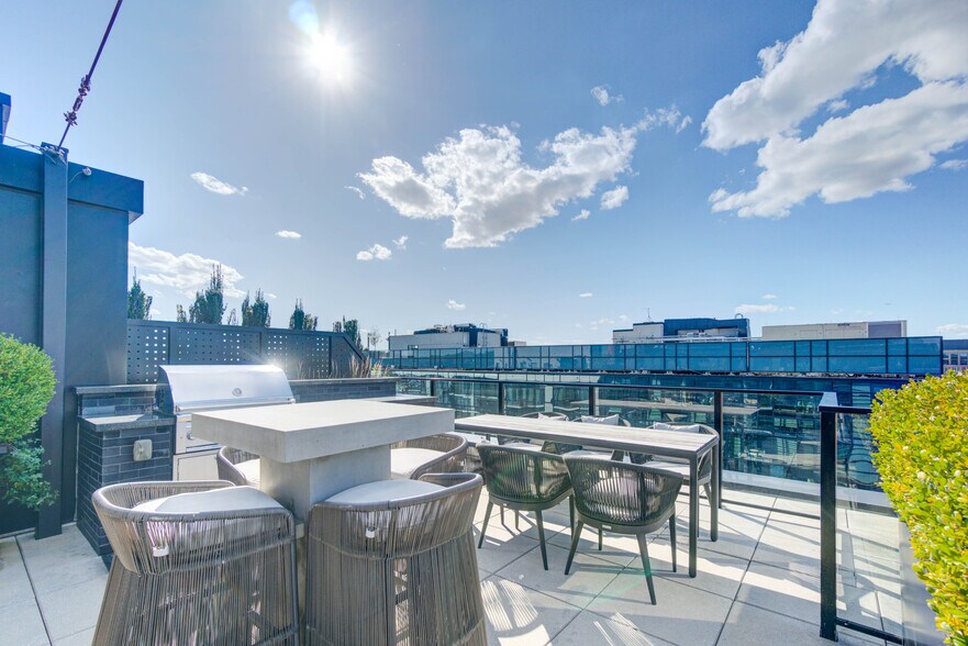 Building Photo - 1300 4th St SE