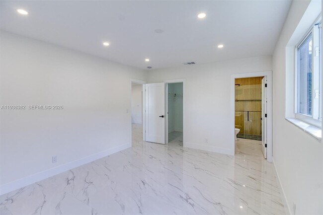 Building Photo - 4308 Adams St