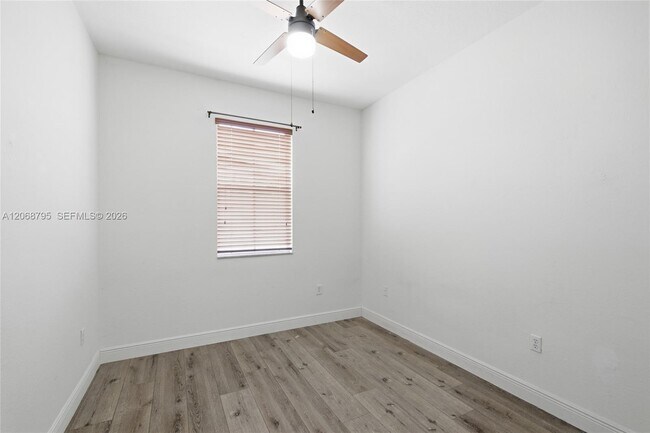 Building Photo - 15411 SW 9th Way