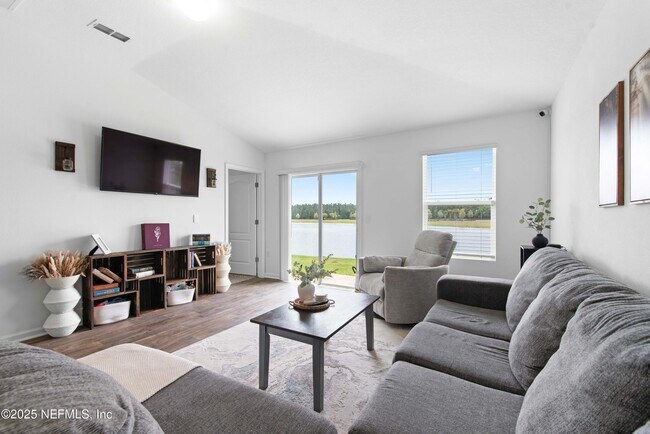 Building Photo - 12553 Russian Olive Rd