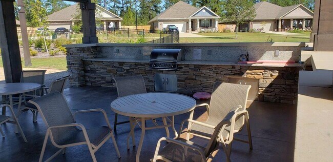 Building Photo - 3998 Whitetail Ln