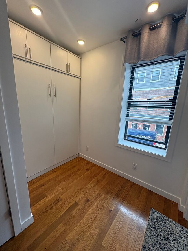 Building Photo - CHELSEA/BOSTON LUXURY STUDIO AVAILABLE AND READY FOR OCCUPANCY!