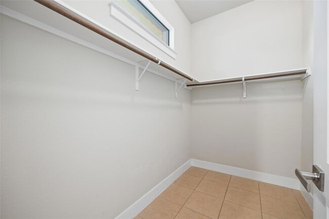 Building Photo - 405 Penny Kathleen Ct