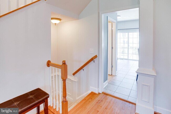 Building Photo - 14633 Weeburn Way