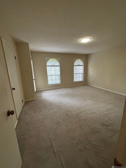 Building Photo - 5648 Riverstone Dr
