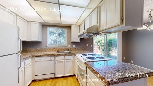 Building Photo - 6065 SW Cherryhill Dr