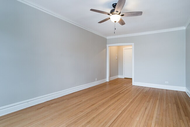 Living Room with Foyer and Front Door - 603 Washington Blvd