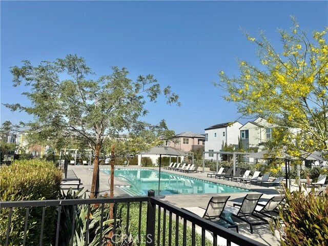 Building Photo - 2625 E Forest Paseo