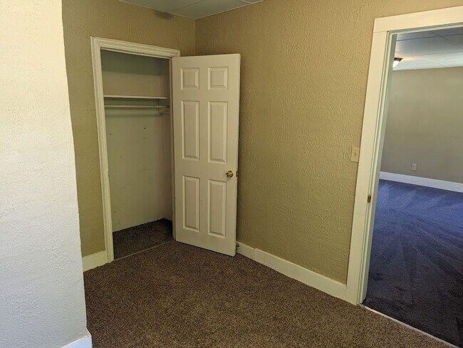 Building Photo - 626 Washington St