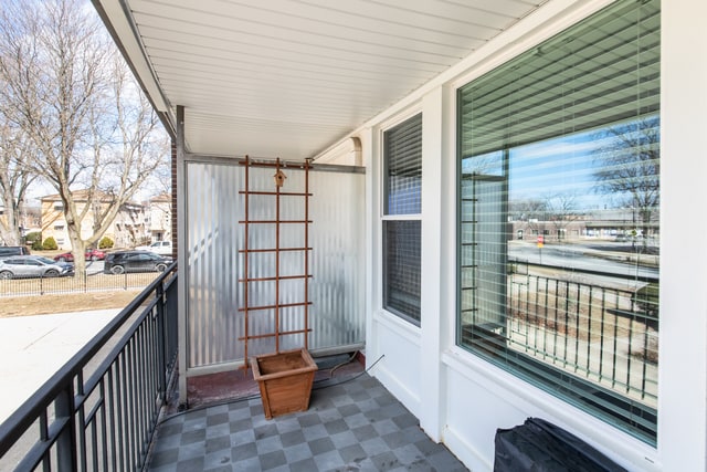 Building Photo - 6121 W Higgins Ave