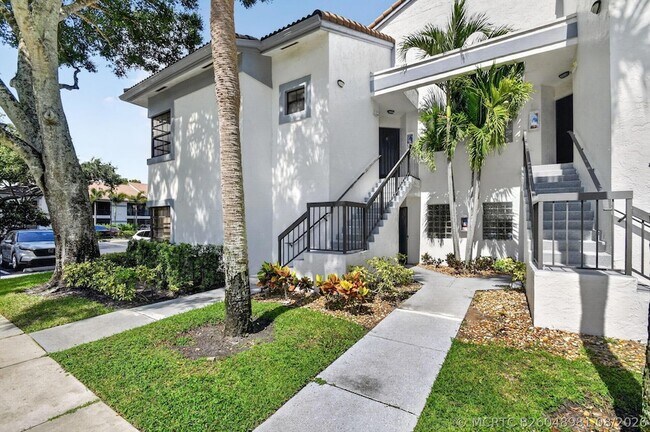 Building Photo - 5451 Verona Dr