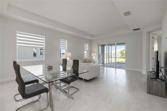 Building Photo - 223 O'keeffe Cir