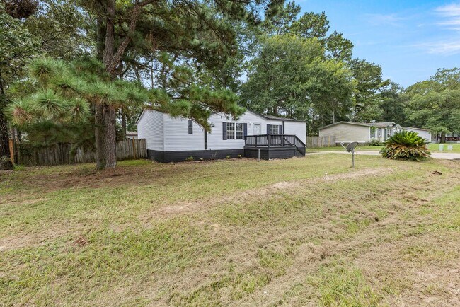 Building Photo - 16474 N Emerson Cir