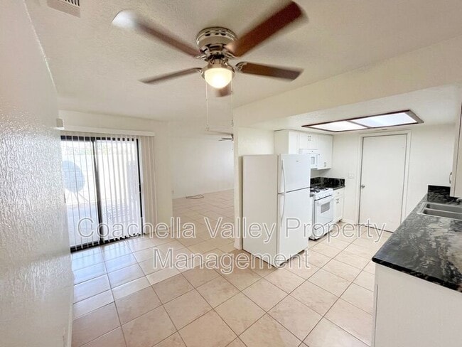 Building Photo - 33089 Shifting Sands Trail