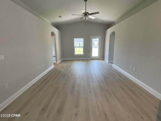 Building Photo - 3843 Heartwood St
