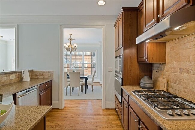 Building Photo - 2763 Durham Dr NE