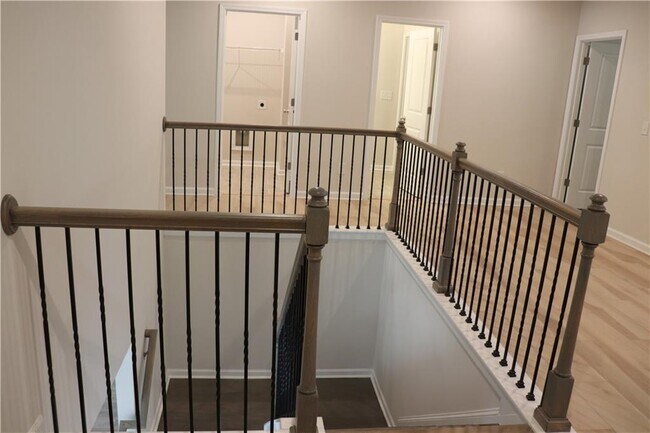 Building Photo - 3328 Hidden Valley Cir