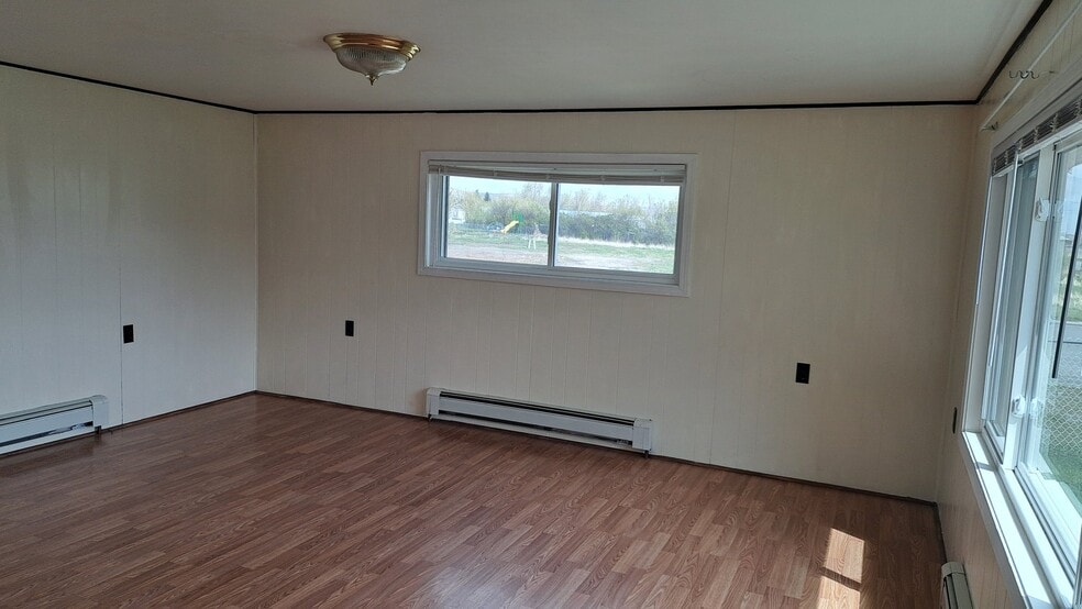 Building Photo - 1221 E Gallatin St