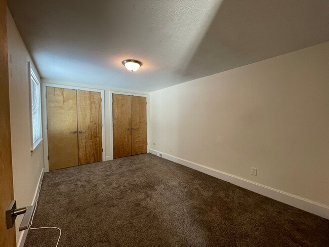 Building Photo - $0 DEPOSIT OPTION! 3 BED/2 BATH IN DELMAR PARKWAY