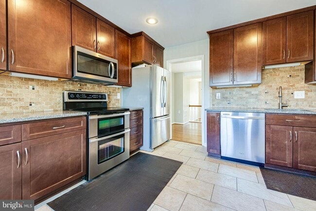 Building Photo - 6120 Talavera Ct