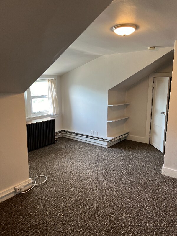 Building Photo - 5604 Fair Oaks St