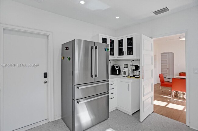 Building Photo - 2214 Segovia Cir