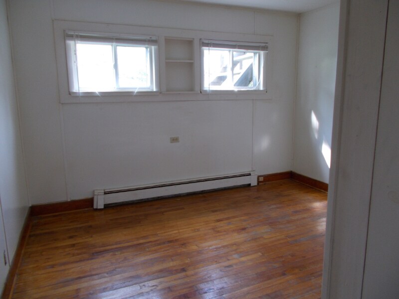 Building Photo - 265 US-11