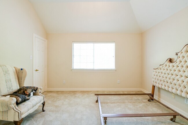 Building Photo - 3003 Grand Noble Cir