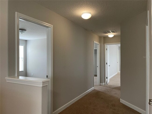 Building Photo - 15168 Evergreen Oak Loop