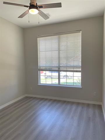 Building Photo - 9517 Thorncliff Dr