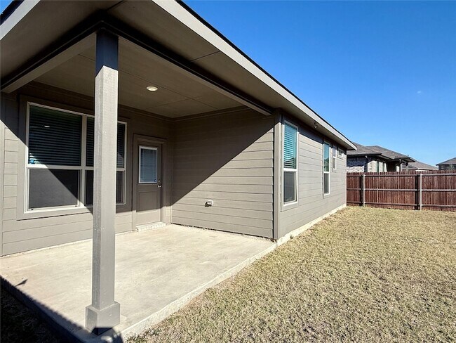 Building Photo - 309 Crowfoot Dr