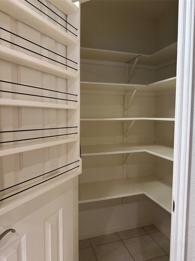 Building Photo - 11530 Twain Dr