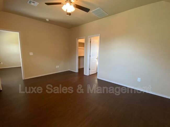 Building Photo - 11207 NW 114th St