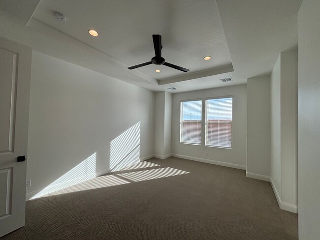 Building Photo - BRAND NEW HOME BY SAND HOLLOW FOR RENT!