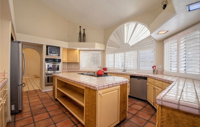 Building Photo - 3930 Placita Del Rico