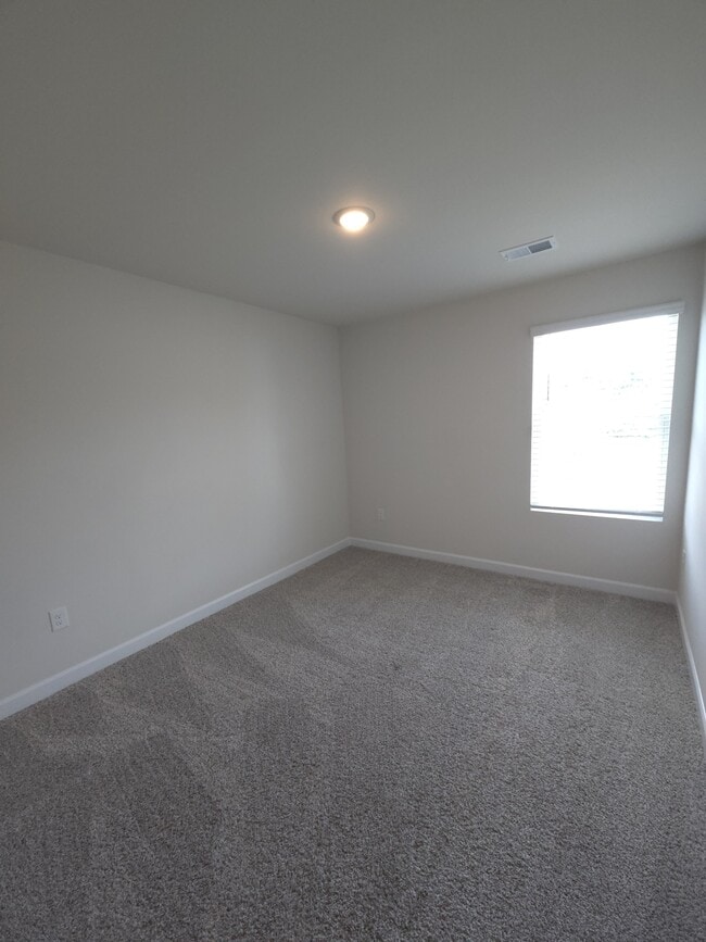 Building Photo - 2 Rockshire Trl