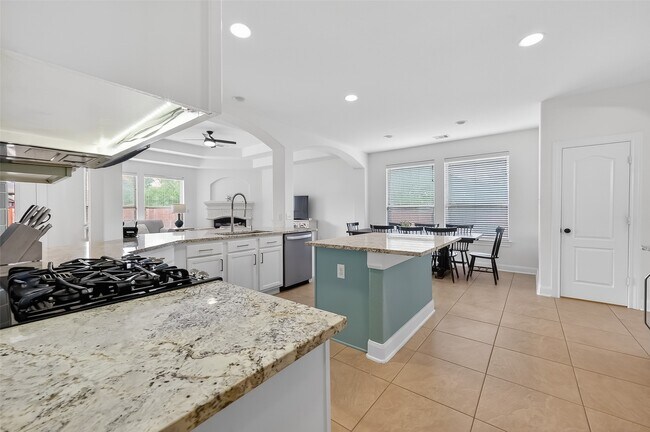 Building Photo - 99 Buck Trail Pl