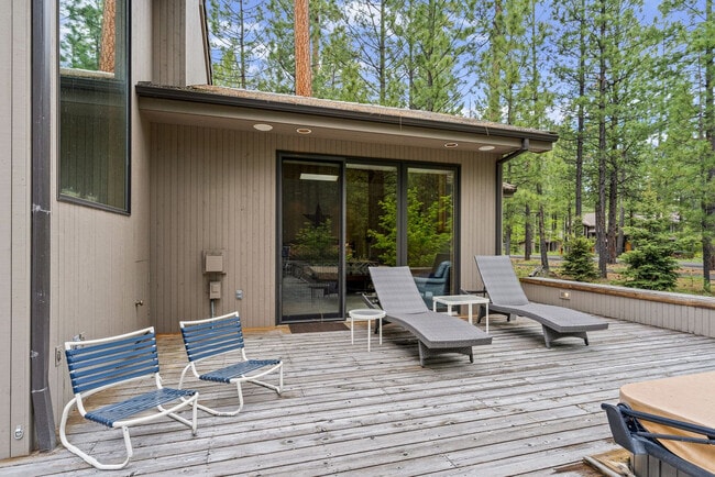 Building Photo - 13370 Spirea
