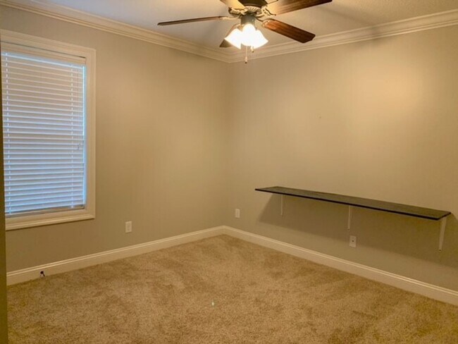 Building Photo - Beautiful home in Knights Mill S/D