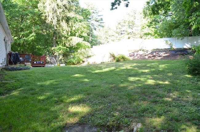 Building Photo - 157 Southville Rd