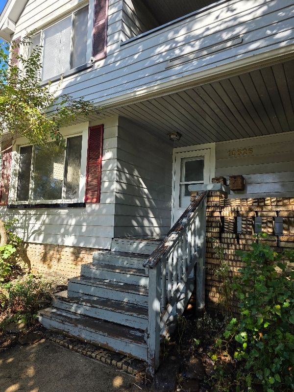 Building Photo - 10626 Thrush Ave