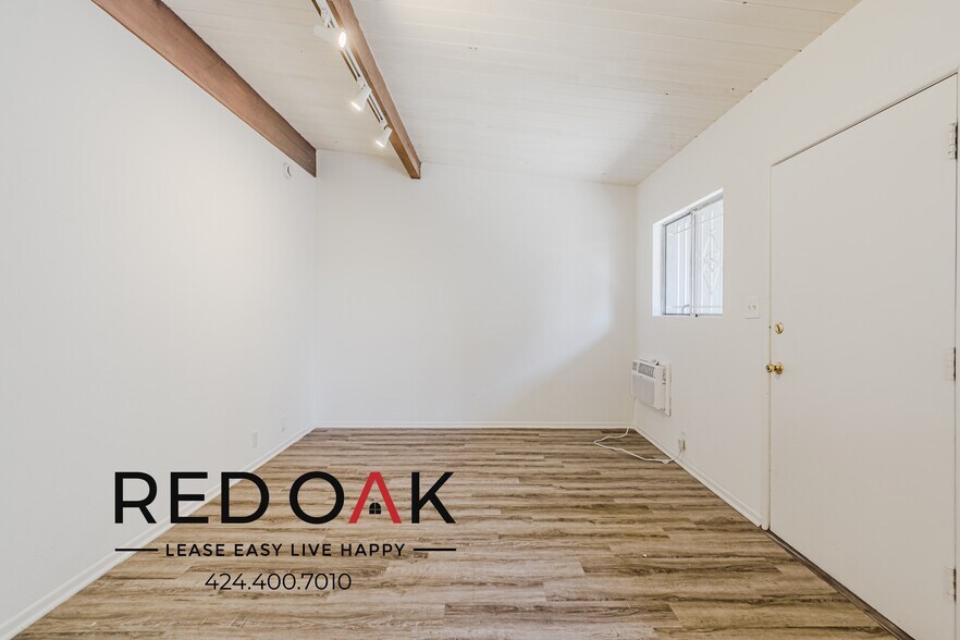 Building Photo - 128 S Normandie-G