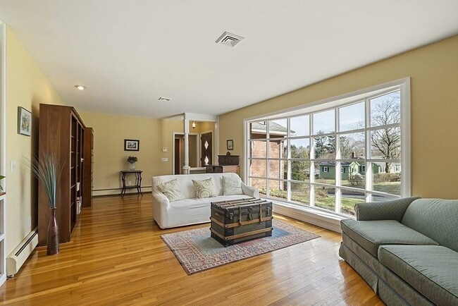 Building Photo - 71 Bemis Rd